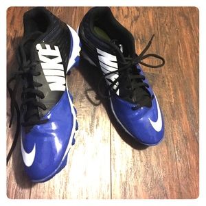 Blue nike low top cleats