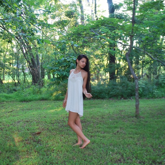 Crochet halter dress - Picture 4 of 4