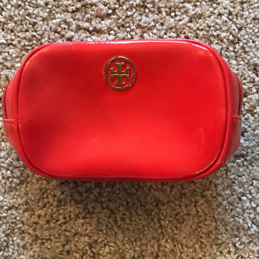 Tory burch makeup bag