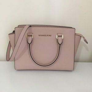 MICHAEL Michael Kors Selma Satchel Purse 💕