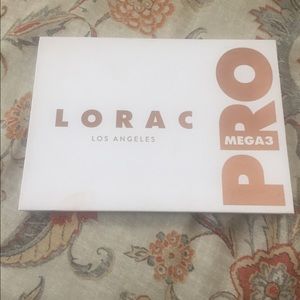 LORAC MEGA PRO 3: LE