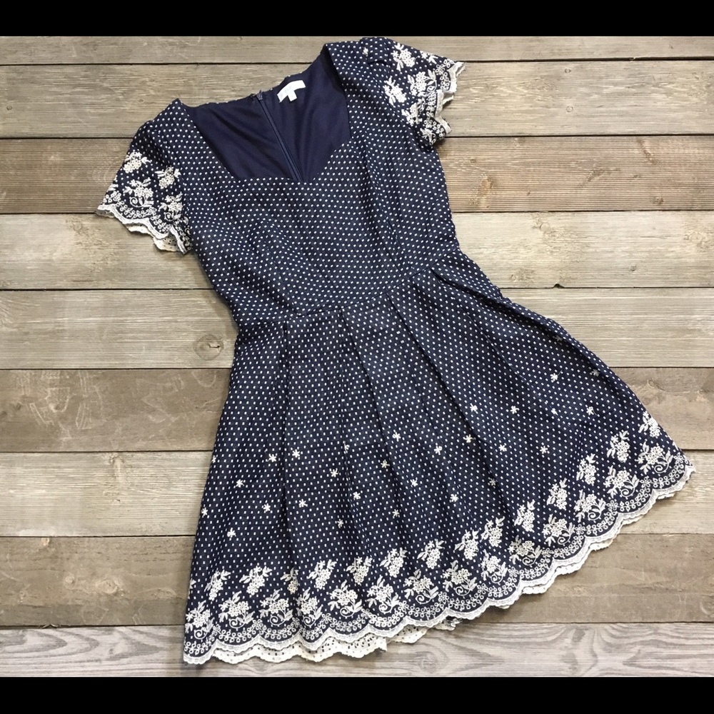 Jun & Ivy Dress - Picture 1 of 2