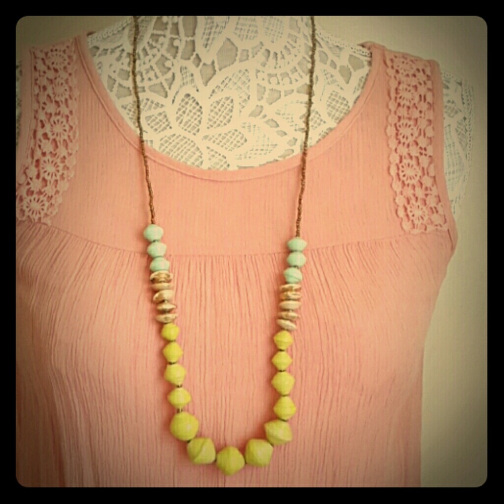 NWOT 31 Bits Cobblestone Beaded Necklace