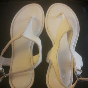 New frye sandal