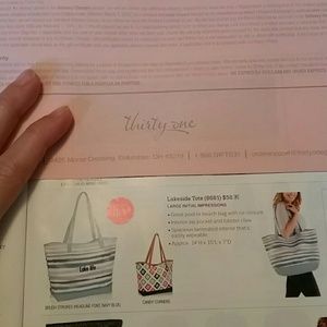 Thirty-one candy corner lakeside tote bag