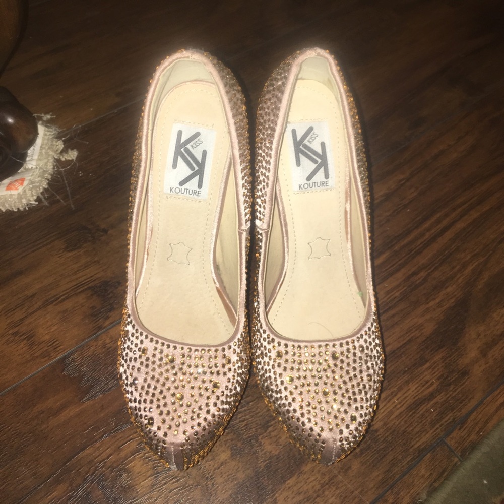 ‼️NWOT‼️ Kiss Kouture Pumps