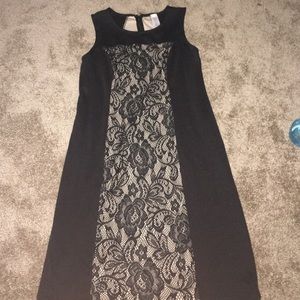 Sleeveless Black Dress with lace detail