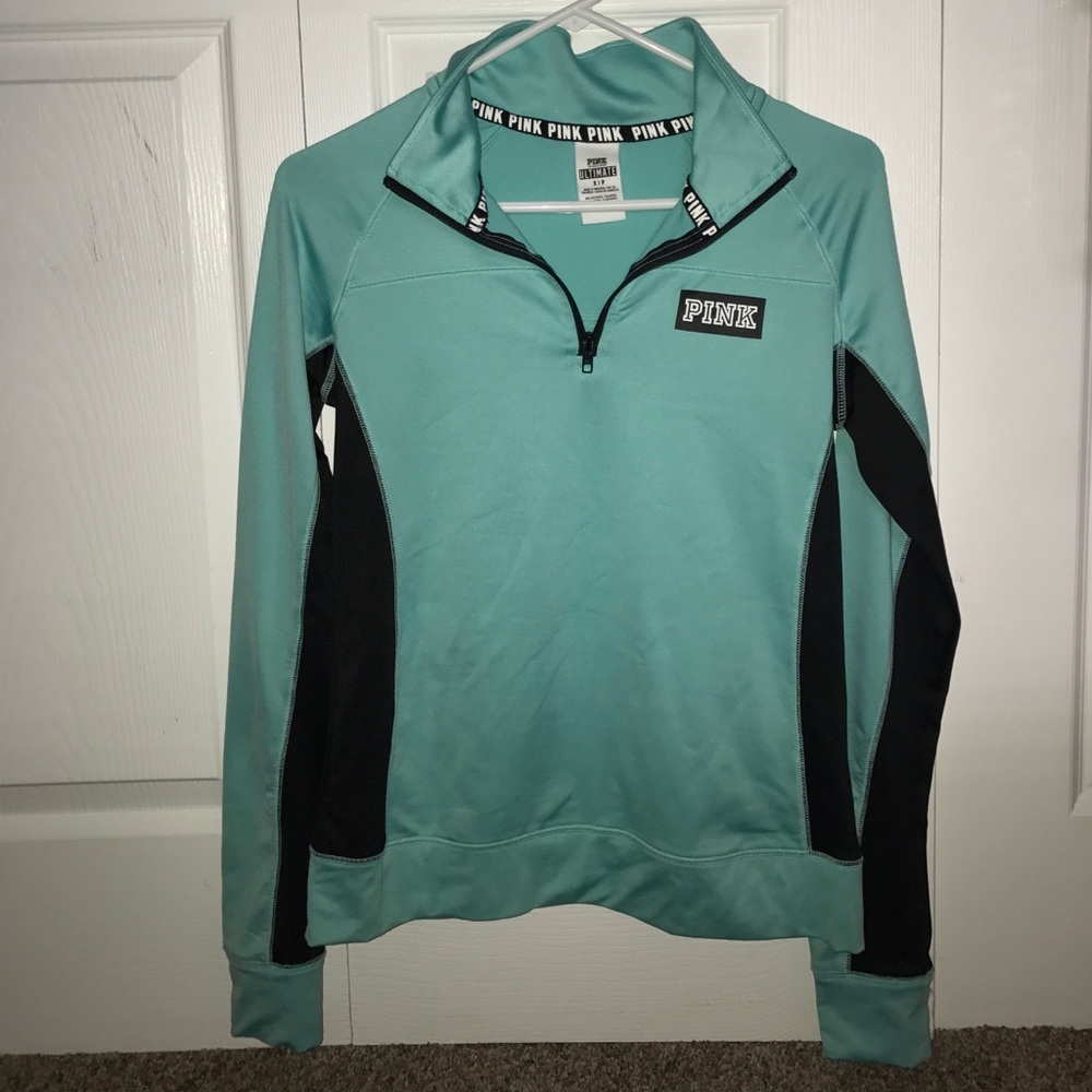 Size Small Vs Pink Ultimate Quarter Zip