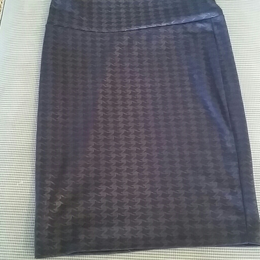 Lularoe Elegant Cassie