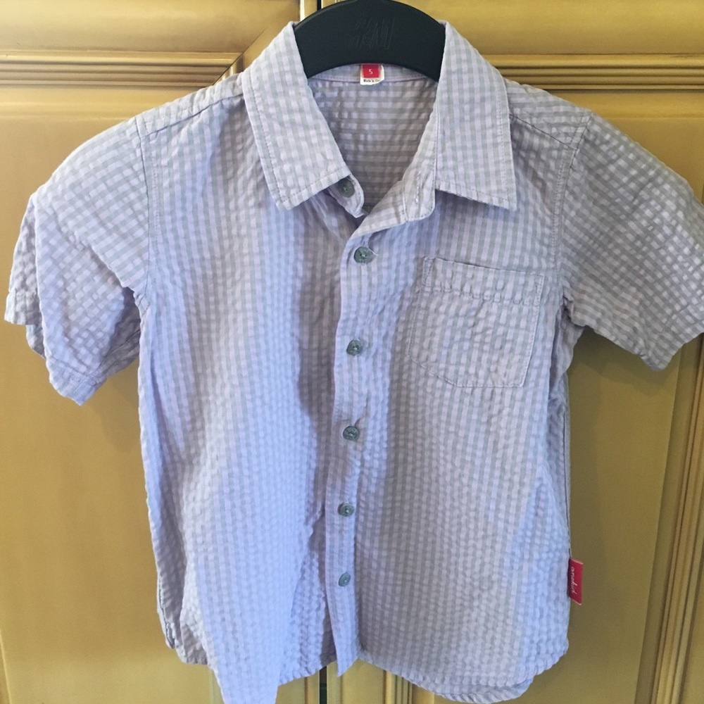 Short sleeve button down boys shirt size 5