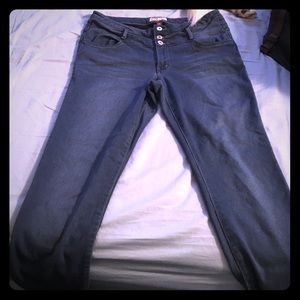 A pair of LEI Tatum high rise jegging