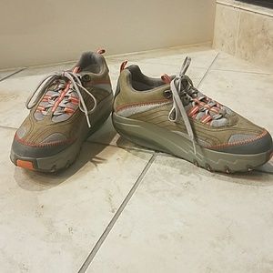 MBT Fitness Tennis Shoe