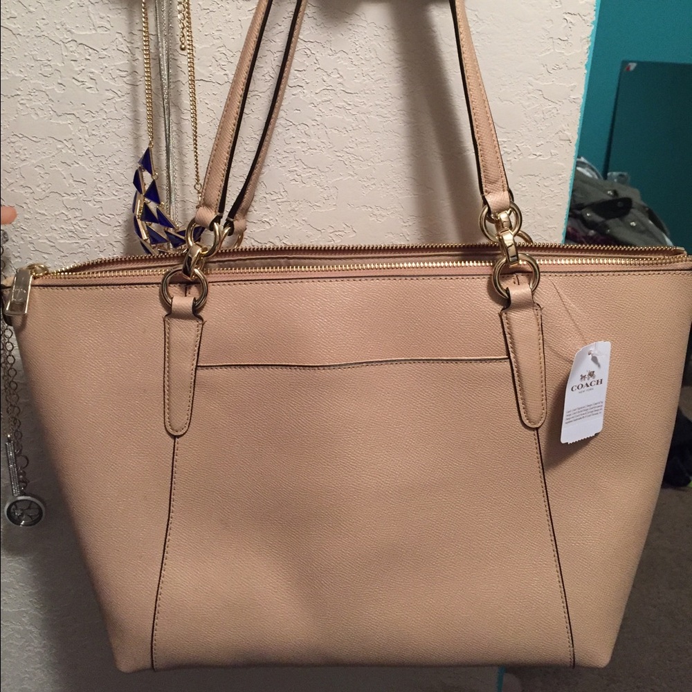 Coach Tote Bag - Picture 2 of 6