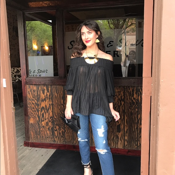 Black Off Shoulder Top - Picture 4 of 4