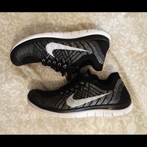 Nike Free 4.0 FlyKnit Black/White