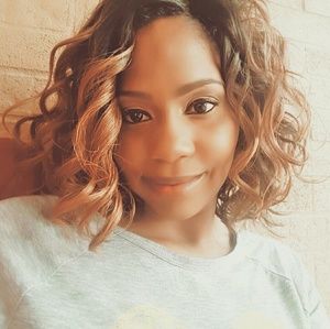 Meet your Posher, Jasmine