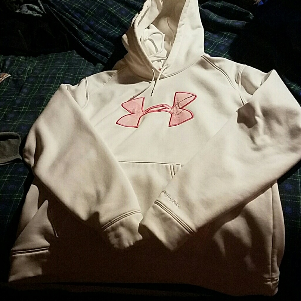 Under Armour sweatshirt