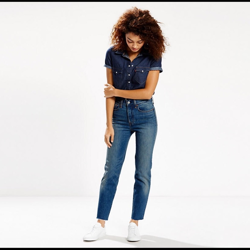 Wedgie fit Levi's jeans in Coyote Desert wash