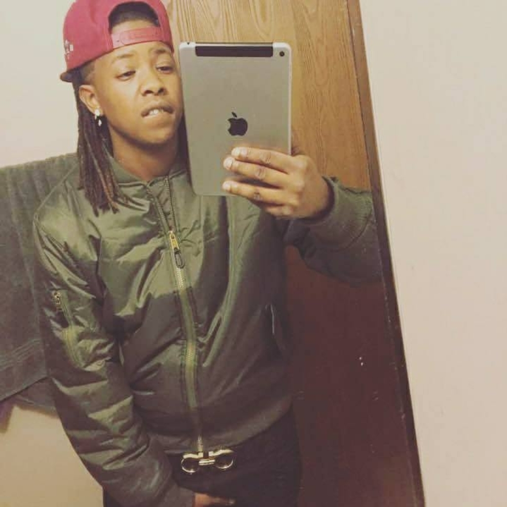 Meet your Posher, Dana