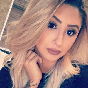 Meet your Posher, Florita