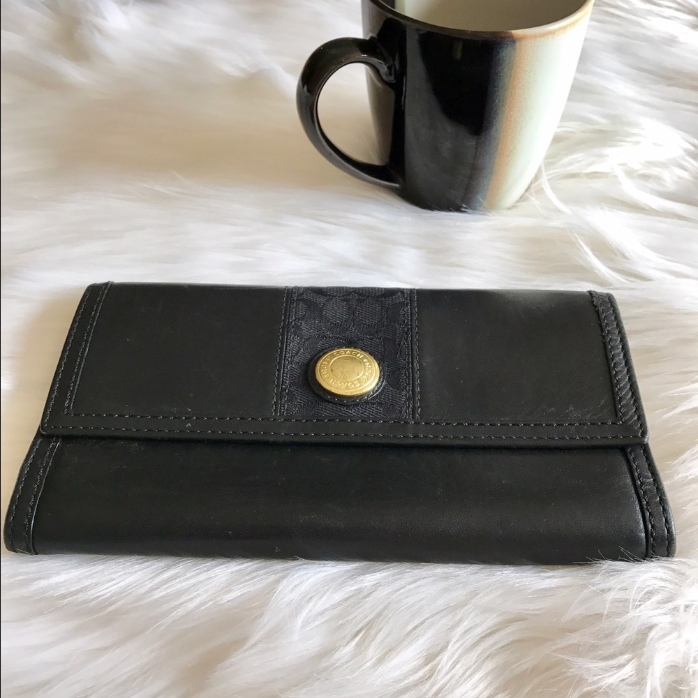 Coach Leather Wallet 😎