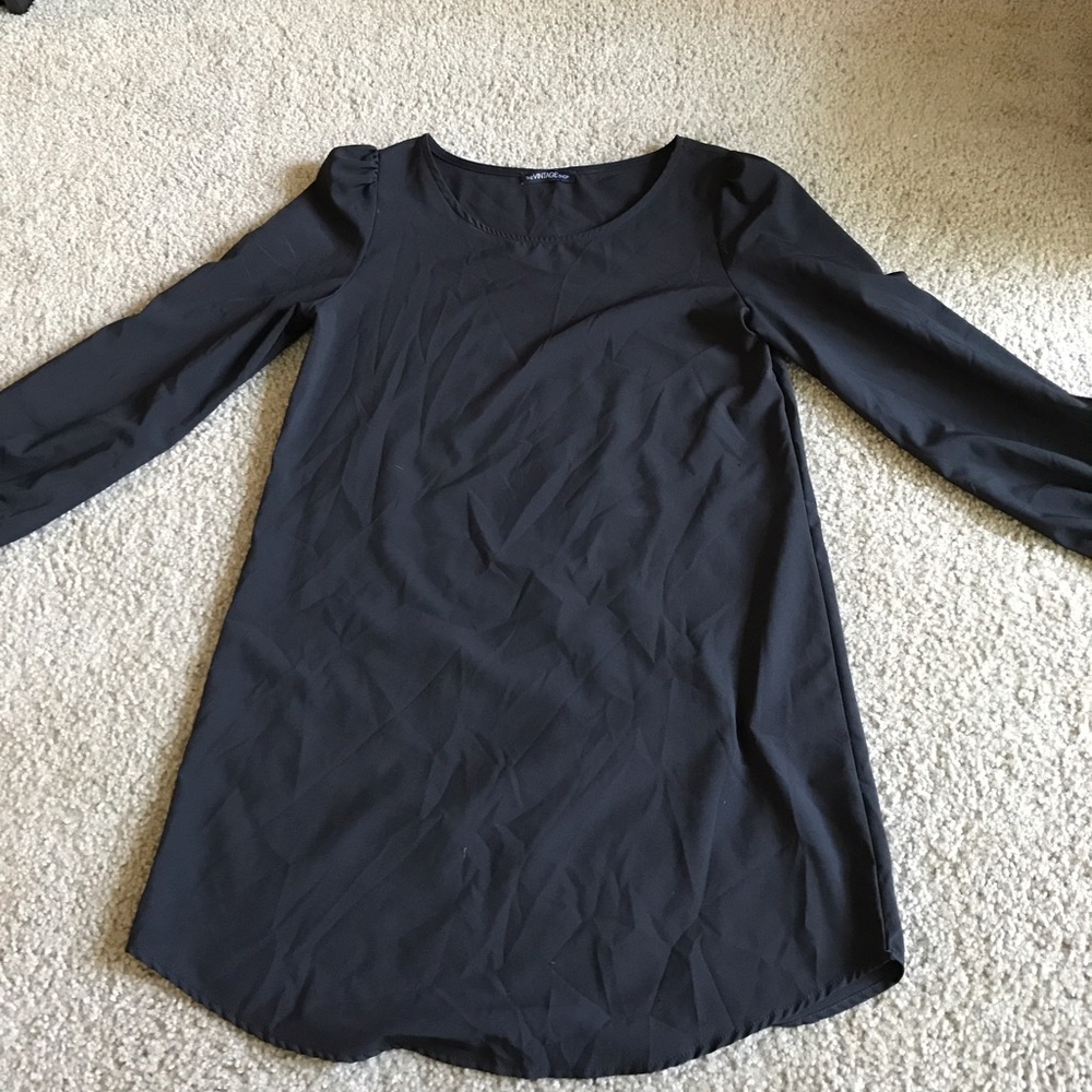 Black long sleeve dress