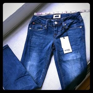 ● CASUAL JEANS FOR GIRLS ● SOLD