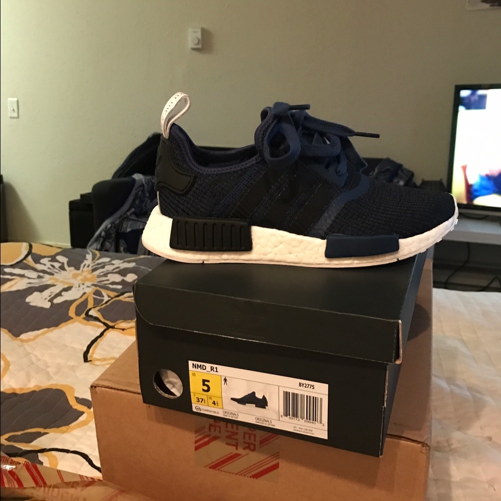 Adidas navy blue NMD r1s