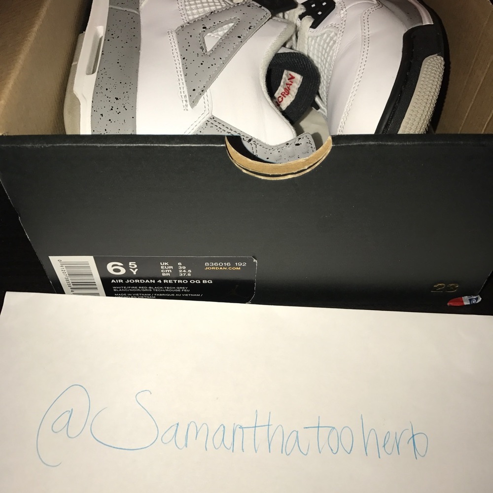 Jordan 4 (cement)