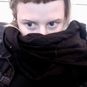 Meet your Posher, Lily