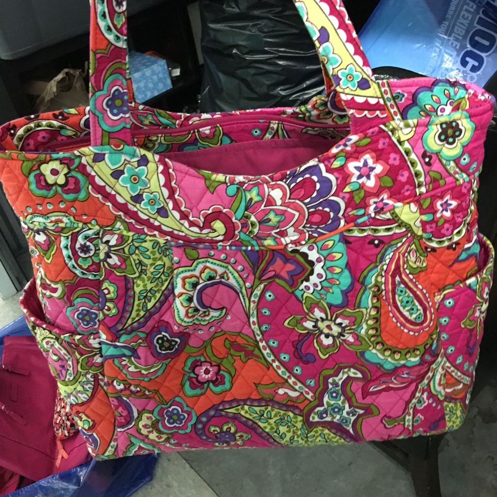Vera Bradley pleated tote