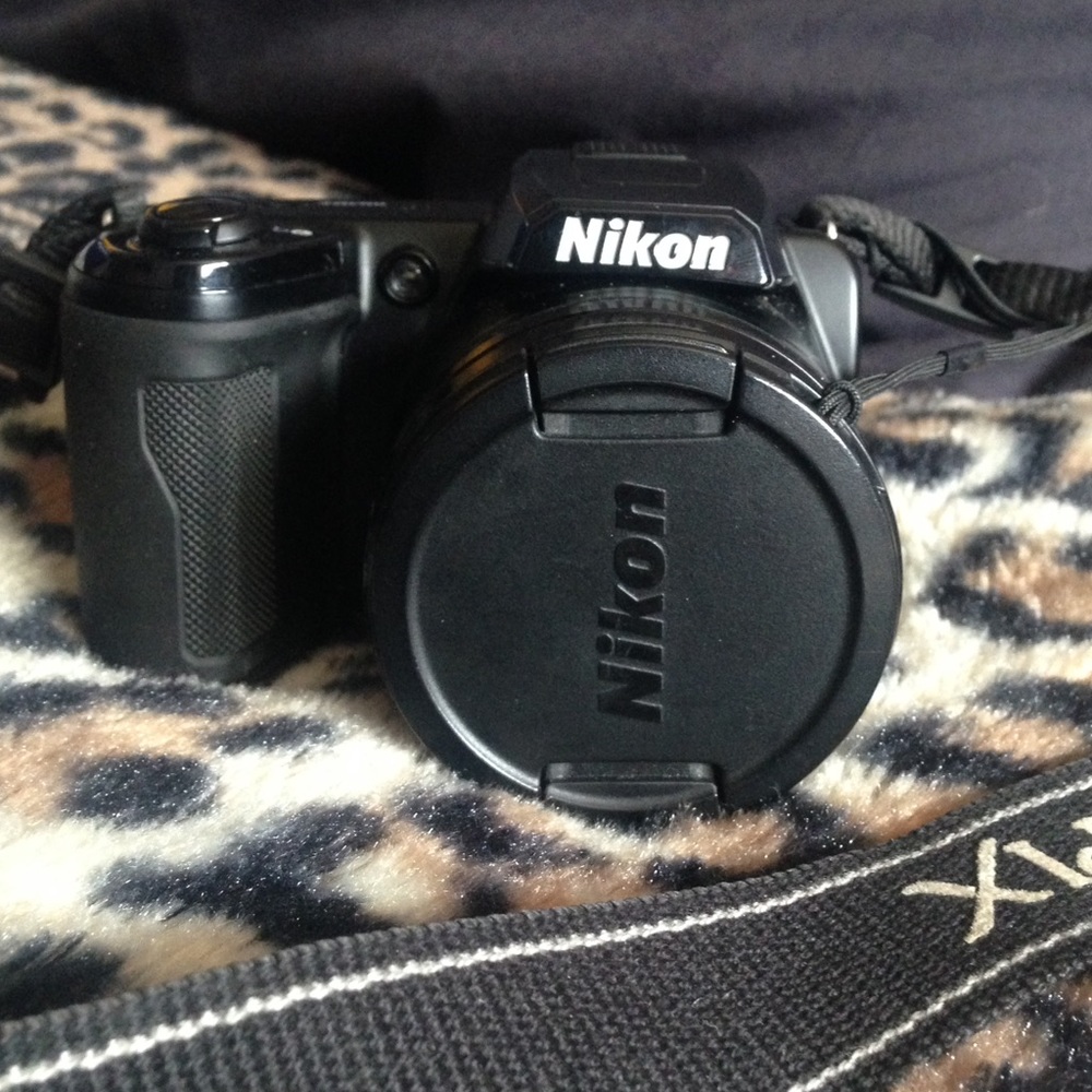 Nikon camera - Picture 3 of 4