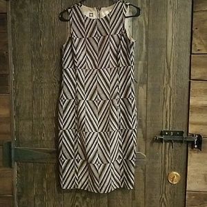 Anne Klein no sleeve dress
