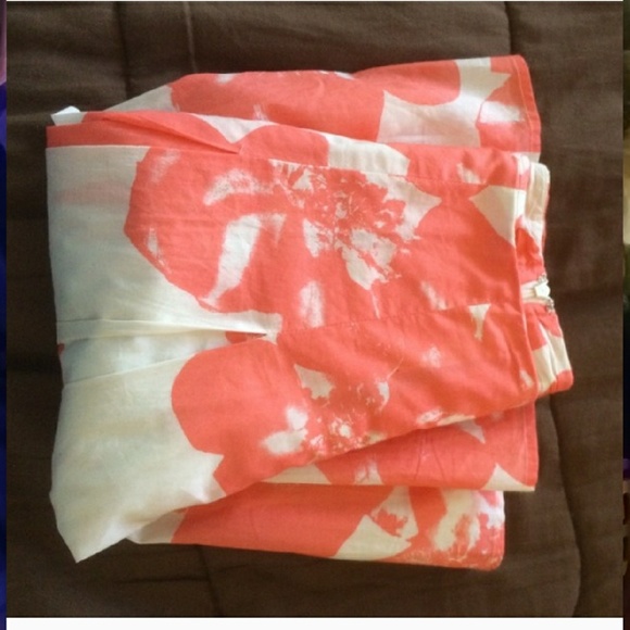 A Line Skirt - Picture 3 of 3