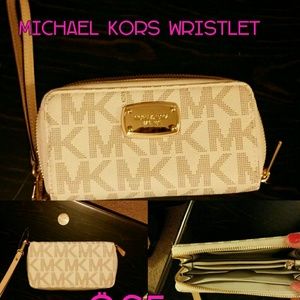 Michael Kors wristlet