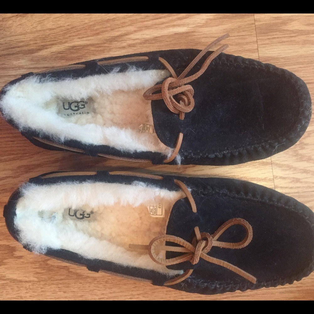 Ugg Dakota slippers
