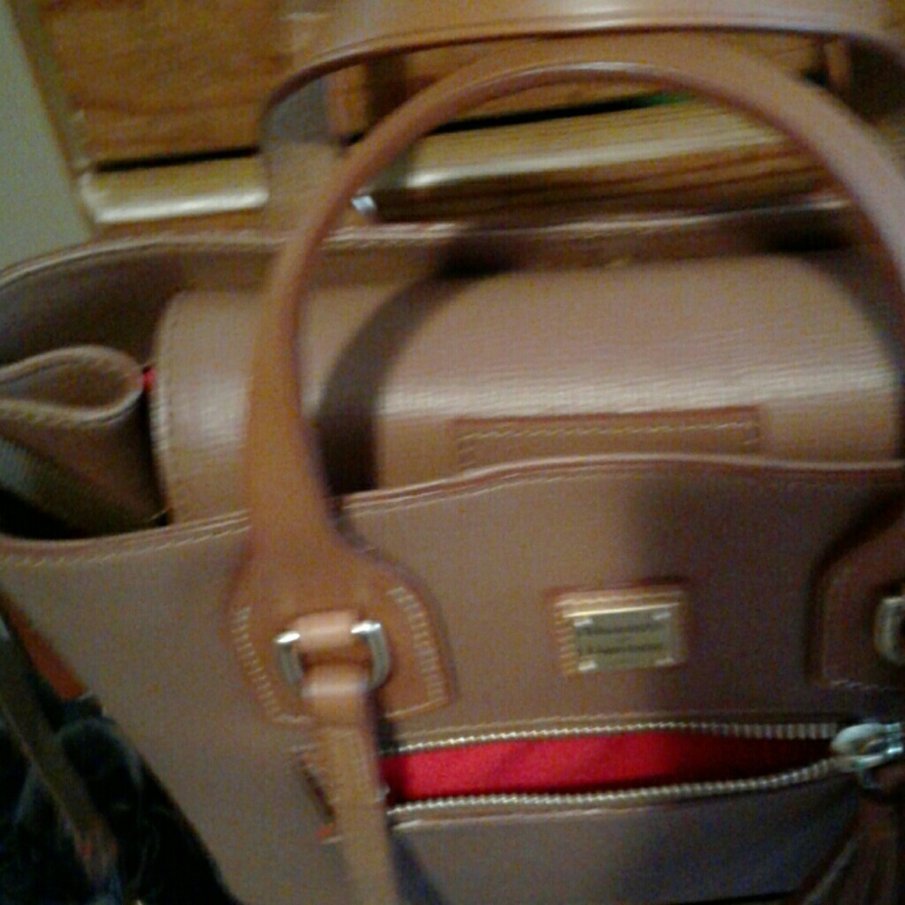 Dooney - Picture 3 of 4