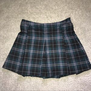 Pleated plaid mini skirt
