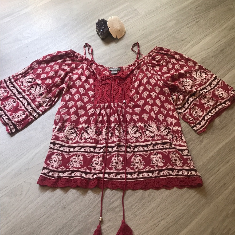 Flowy Patterned Cold Shoulder Top