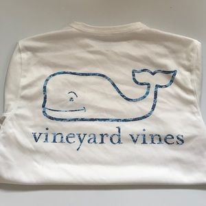 Vineyard vines blue detailed performance tee