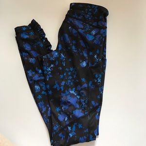Lululemon speed tight size 6 mint condition