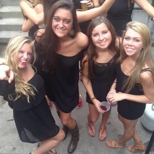 Meet your Posher, Abbey