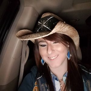 Meet your Posher, Stacy