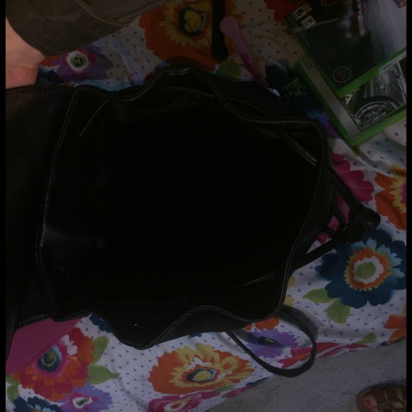 Victoria's Secret bag - Picture 2 of 2