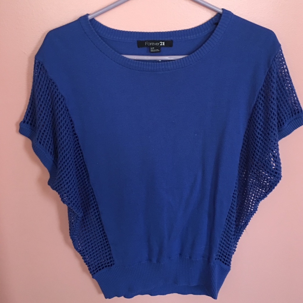 💐 Forever 21 Blue Mesh Short Sleeve Top 💐