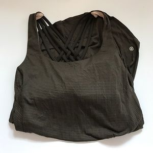 Great condition lululemon wild tank size 6
