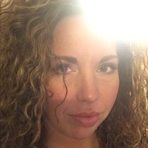 Meet your Posher, Nikki