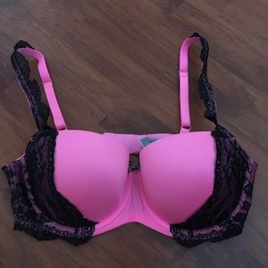 NEW never worn hot pink VS bra 💕
