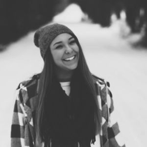 Meet your Posher, Brooke