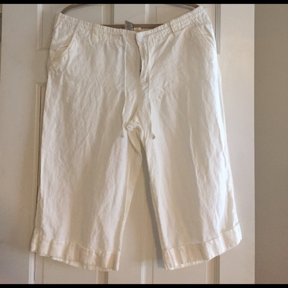 Victoria's Secret white linen crop pant, 14
